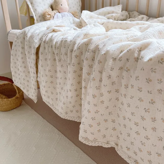 Organic Floral Muslin Quilt - Twin